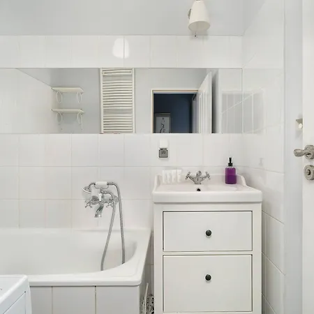 Kopernika Stylowy W Centrum Poznania By Renters *